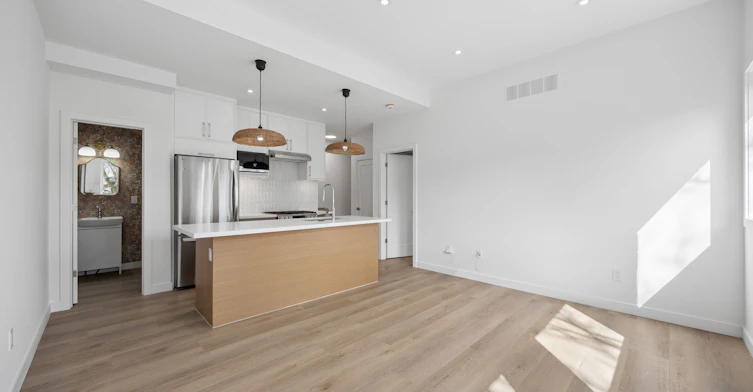 5-91 Barton Avenue, Toronto, ON, M6G 1P7 - 11