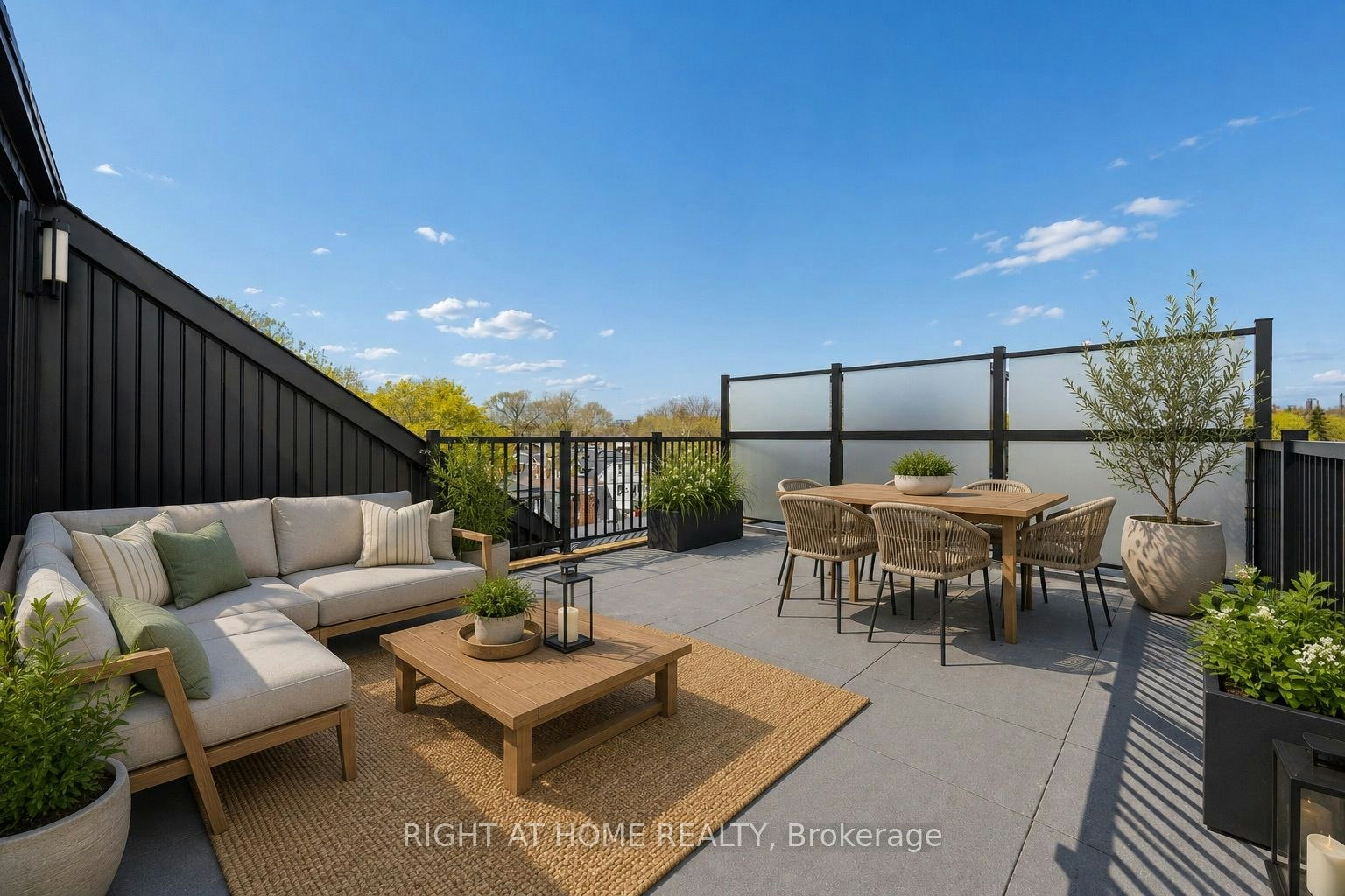 5-91 Barton Avenue, Toronto, ON, M6G 1P7 - 5