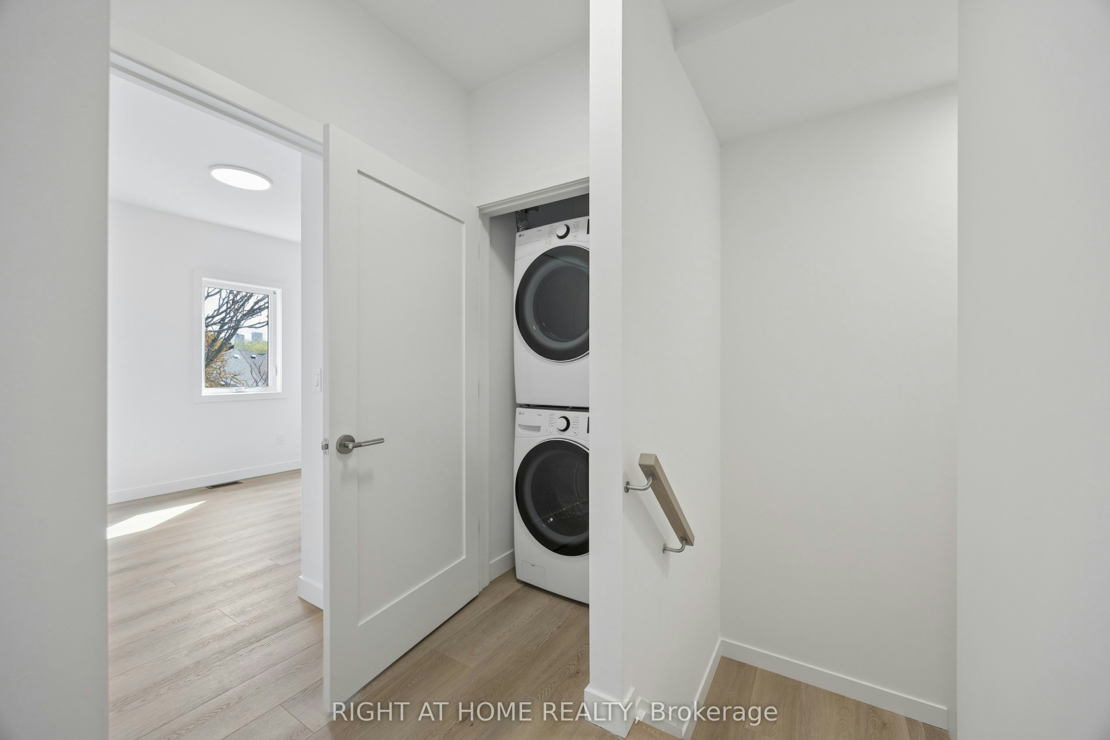 5-91 Barton Avenue, Toronto, ON, M6G 1P7 - 16