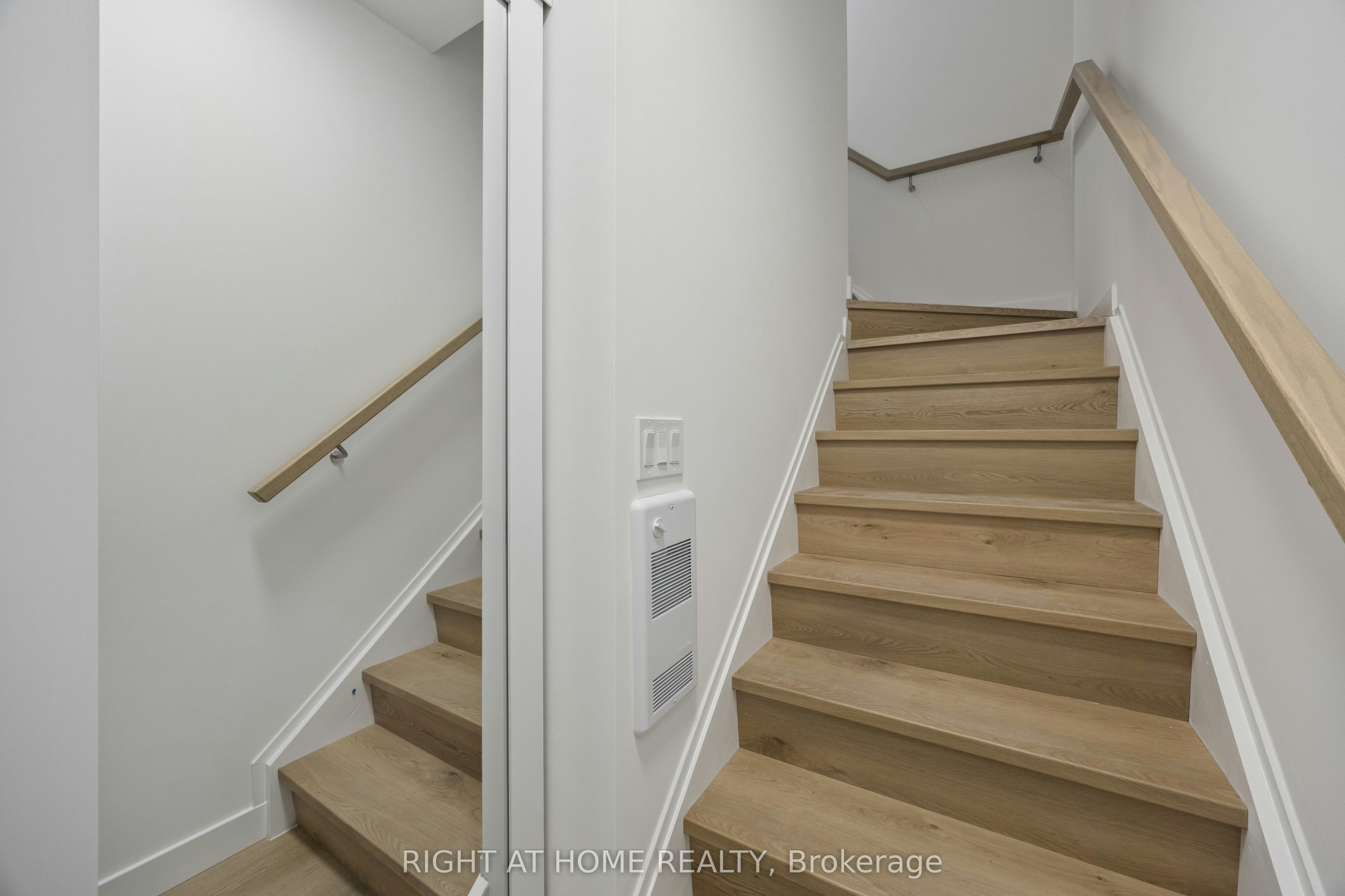 5-91 Barton Avenue, Toronto, ON, M6G 1P7 - 12