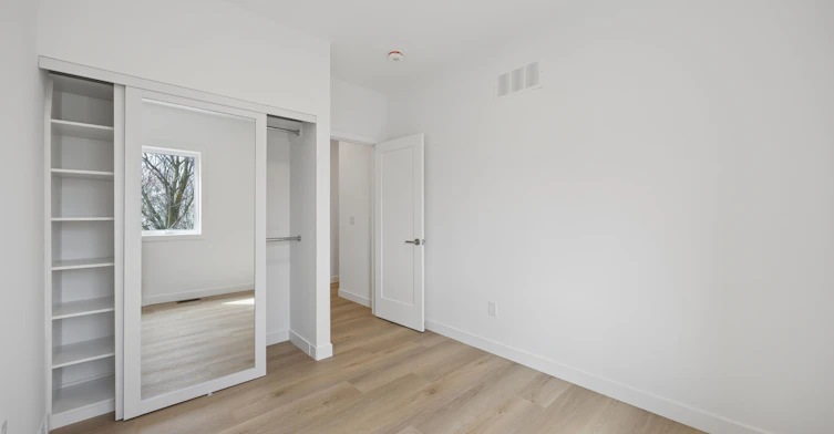 5-91 Barton Avenue, Toronto, ON, M6G 1P7 - 18