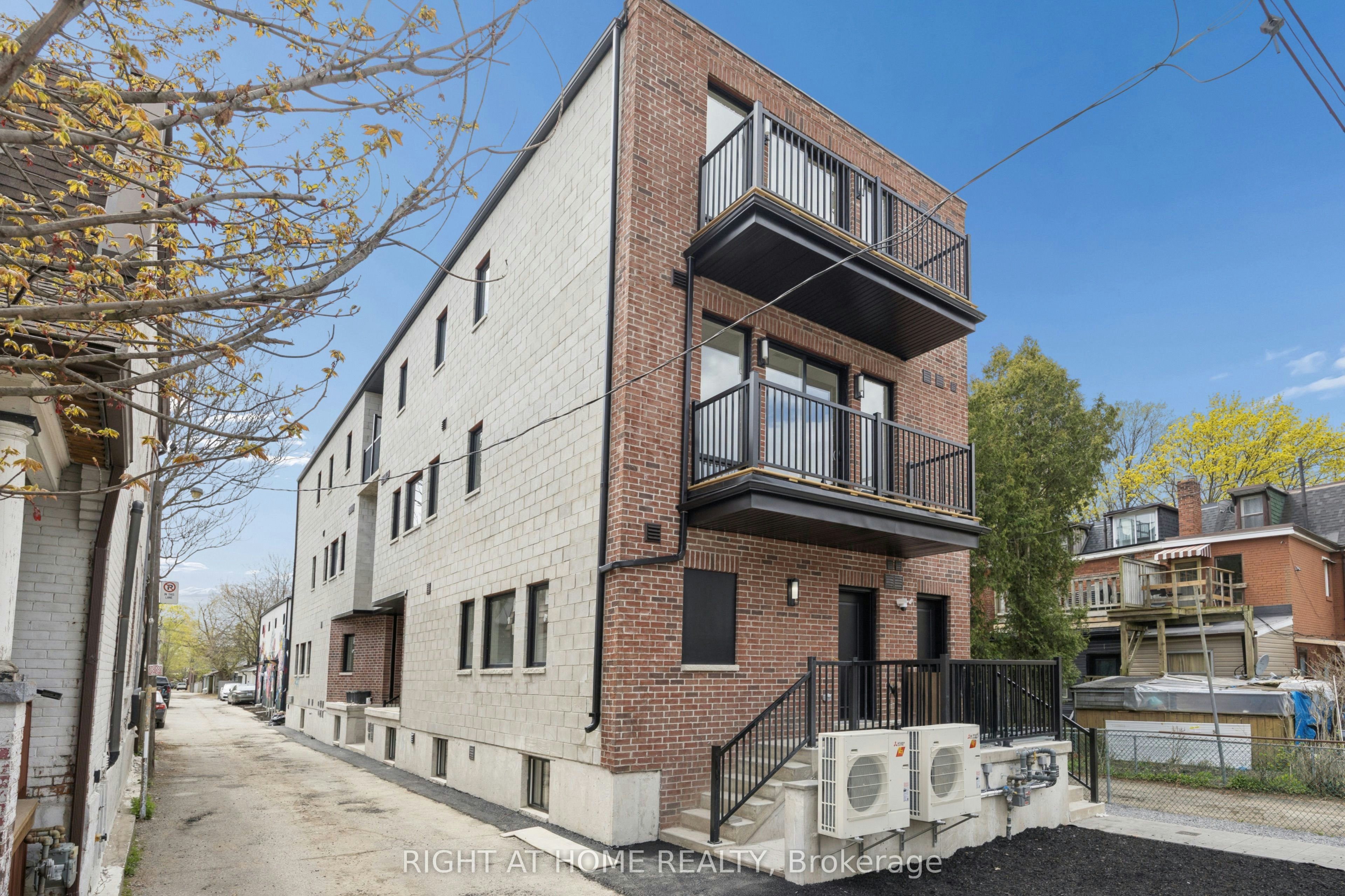 5-91 Barton Avenue, Toronto, ON, M6G 1P7 - 26