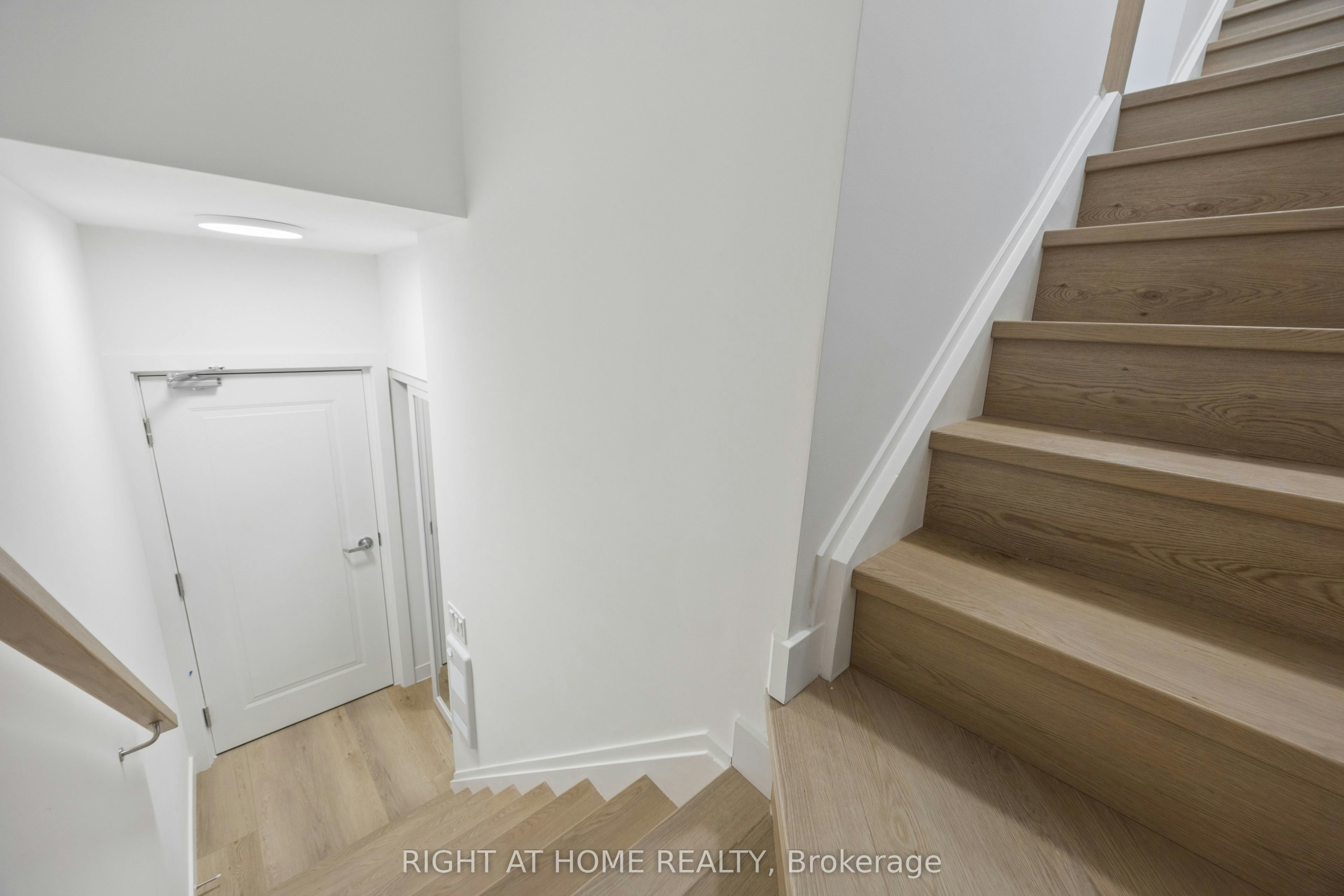 5-91 Barton Avenue, Toronto, ON, M6G 1P7 - 23