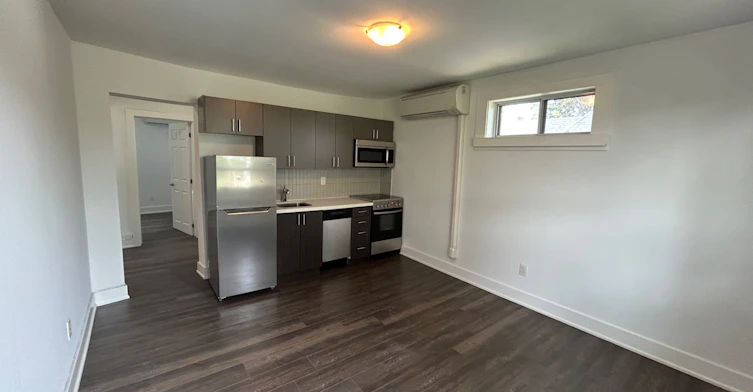 5-34 Heydon Park Road, Toronto, ON, M6J 2C8 - 2