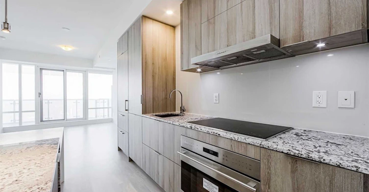 6607-1 Bloor Street E, Toronto, ON, M4W 0A8 - 14