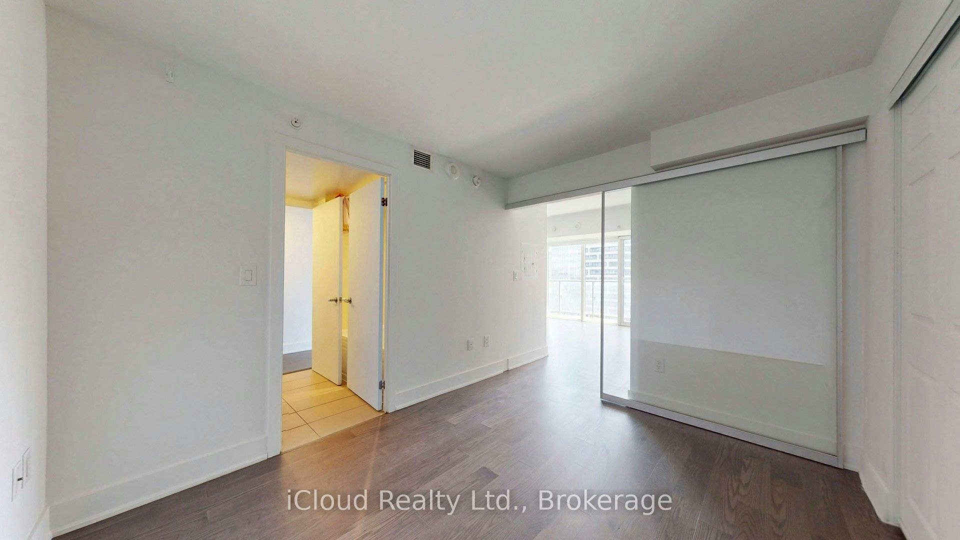 2818-955 Bay Street, Toronto, ON, M5S 2A2 - 19