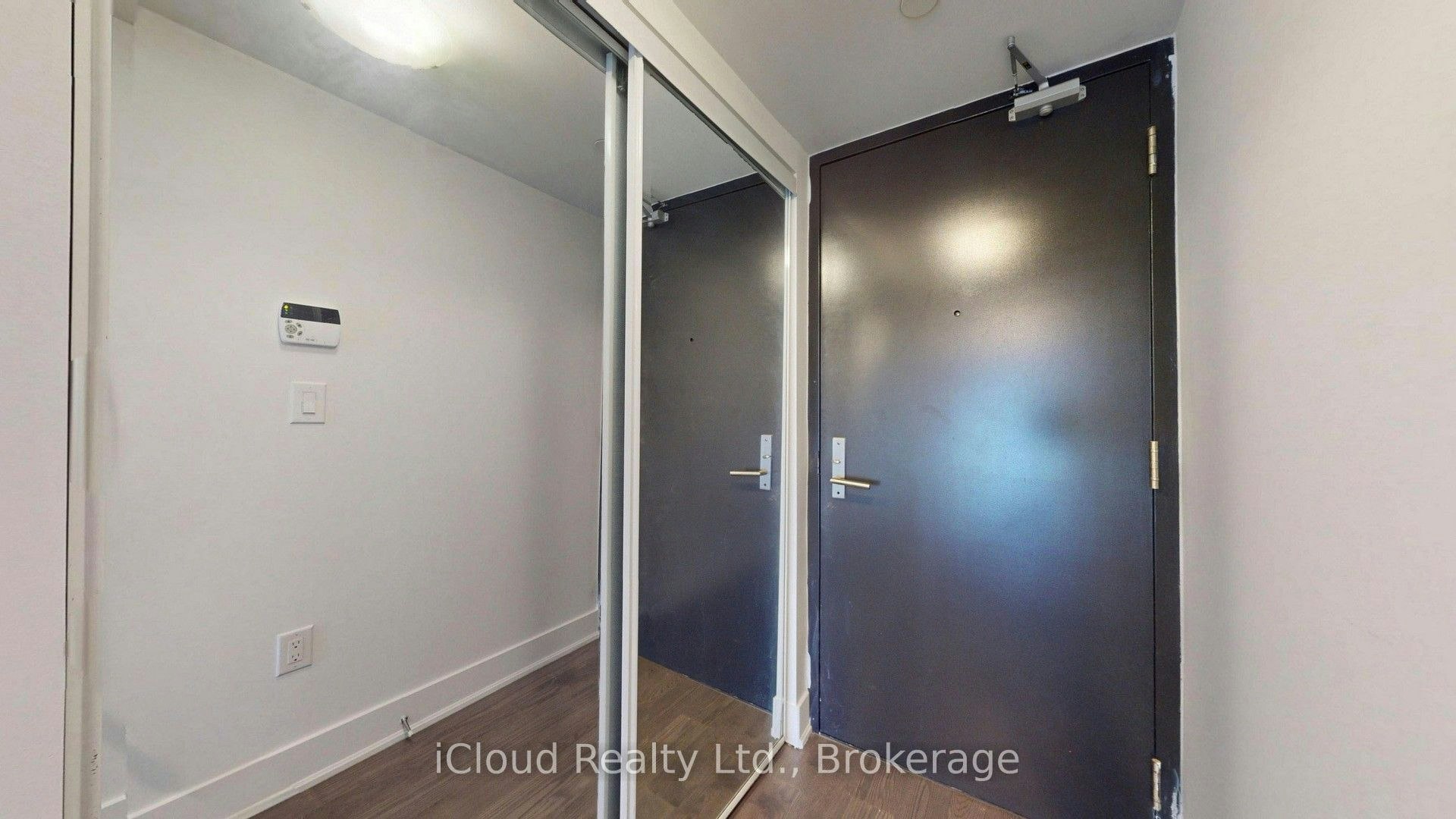 2818-955 Bay Street, Toronto, ON, M5S 2A2 - 28