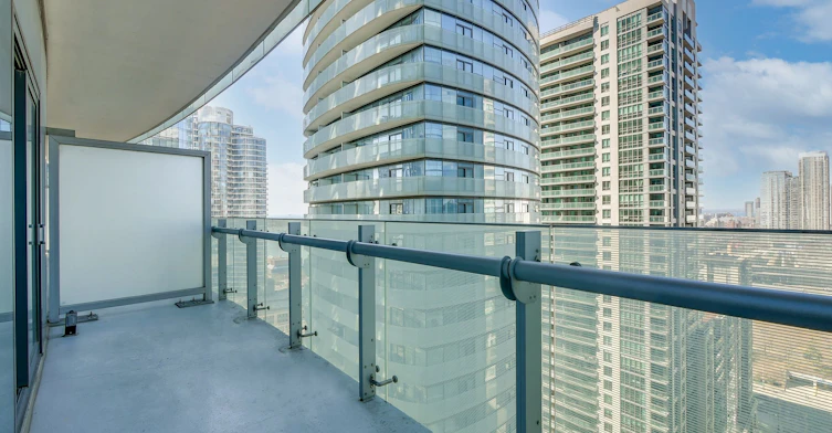 1807-14 York Street, Toronto, ON, M5J 0A6 - 18