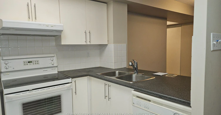 517-942 Yonge Street, Toronto, ON, M4W 3S8 - 9