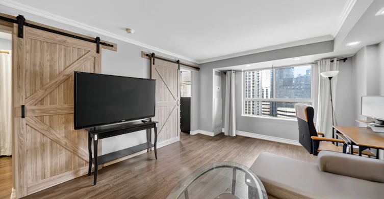 1704-44 Gerrard Street W, Toronto, ON, M5G 2K2 - 10