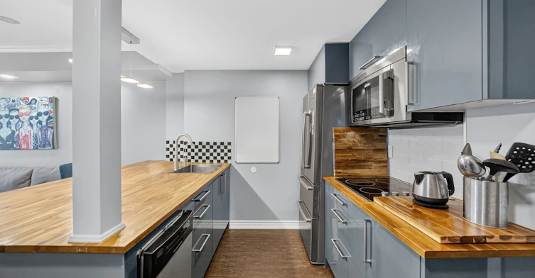 1704-44 Gerrard Street W, Toronto, ON, M5G 2K2 - 13