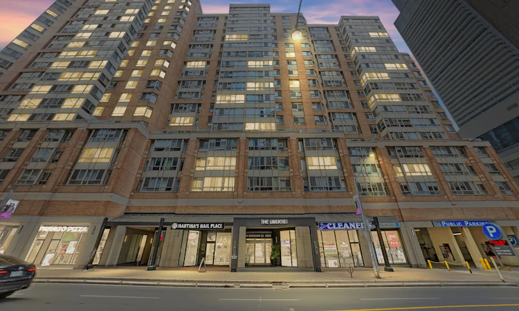 1704-44 Gerrard Street W