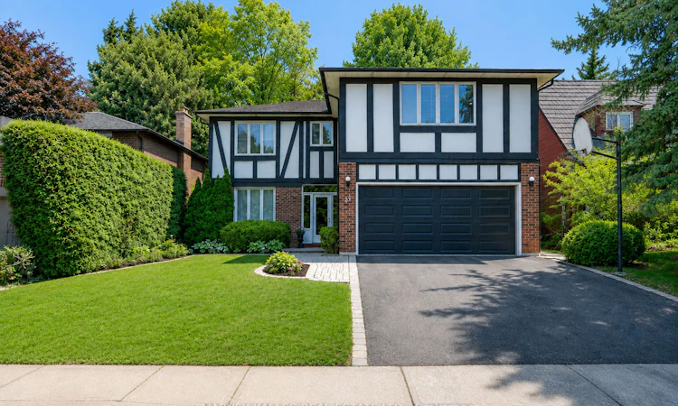 23 Pinnacle Road