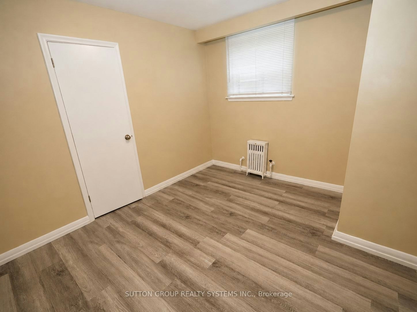 324 Lauder Avenue, Toronto, ON, M6E 3H6 - 5