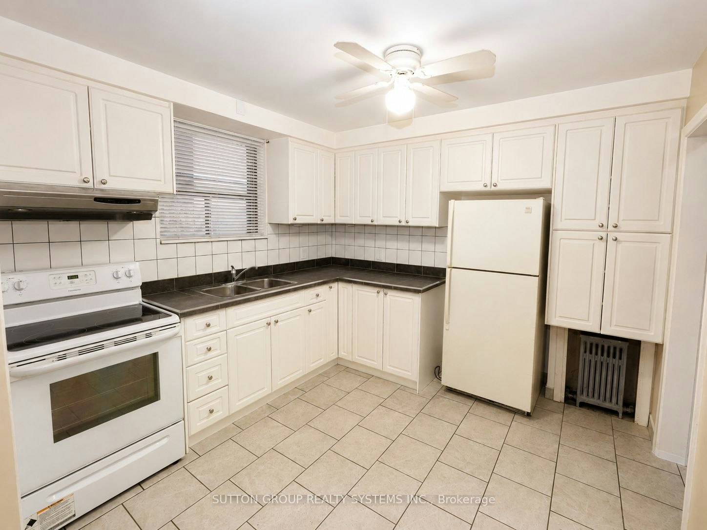 324 Lauder Avenue, Toronto, ON, M6E 3H6 - 2