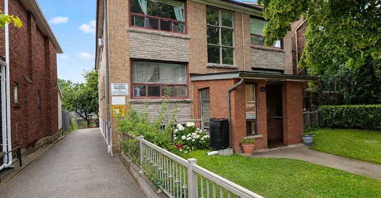 324 Lauder Avenue, Toronto, ON, M6E 3H6