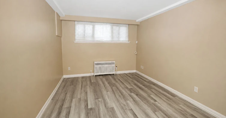 324 Lauder Avenue, Toronto, ON, M6E 3H6 - 3