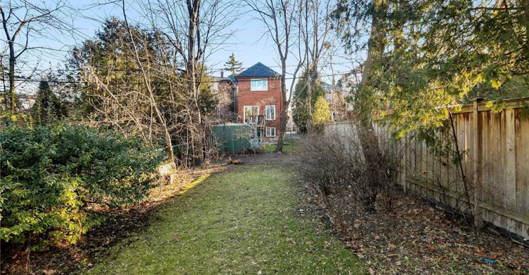 705 Hillsdale Avenue E, Toronto, ON, M4S 1V4 - 5