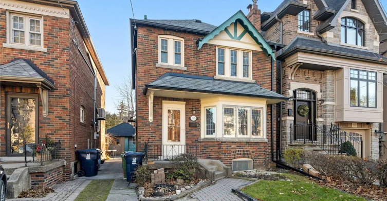 705 Hillsdale Avenue E, Toronto, ON, M4S 1V4 - 2