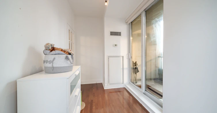 1804-35 Balmuto Street, Toronto, ON, M4Y 0A3 - 26