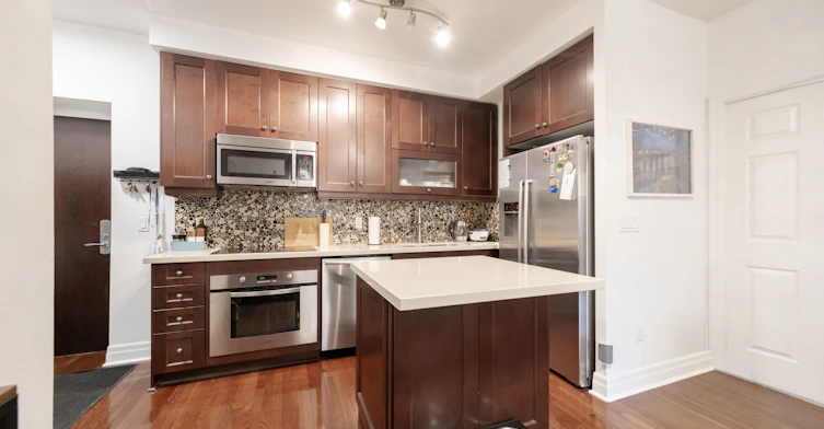 1804-35 Balmuto Street, Toronto, ON, M4Y 0A3 - 4