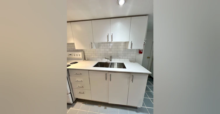 Lower-375 Palmerston Boulevard, Toronto, ON, M6G 2N5 - 7