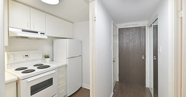 1113-711 Bay Street, Toronto, ON, M5G 2J8 - 9