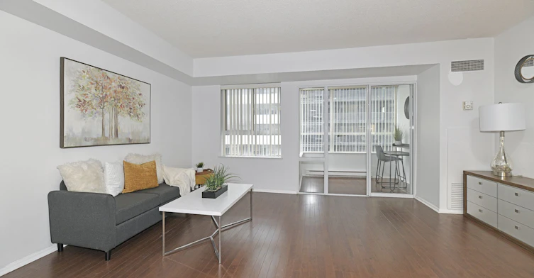 1113-711 Bay Street, Toronto, ON, M5G 2J8 - 2