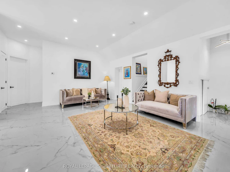 3 Pamcrest Drive, Toronto, ON, M2M 2L9 - 2