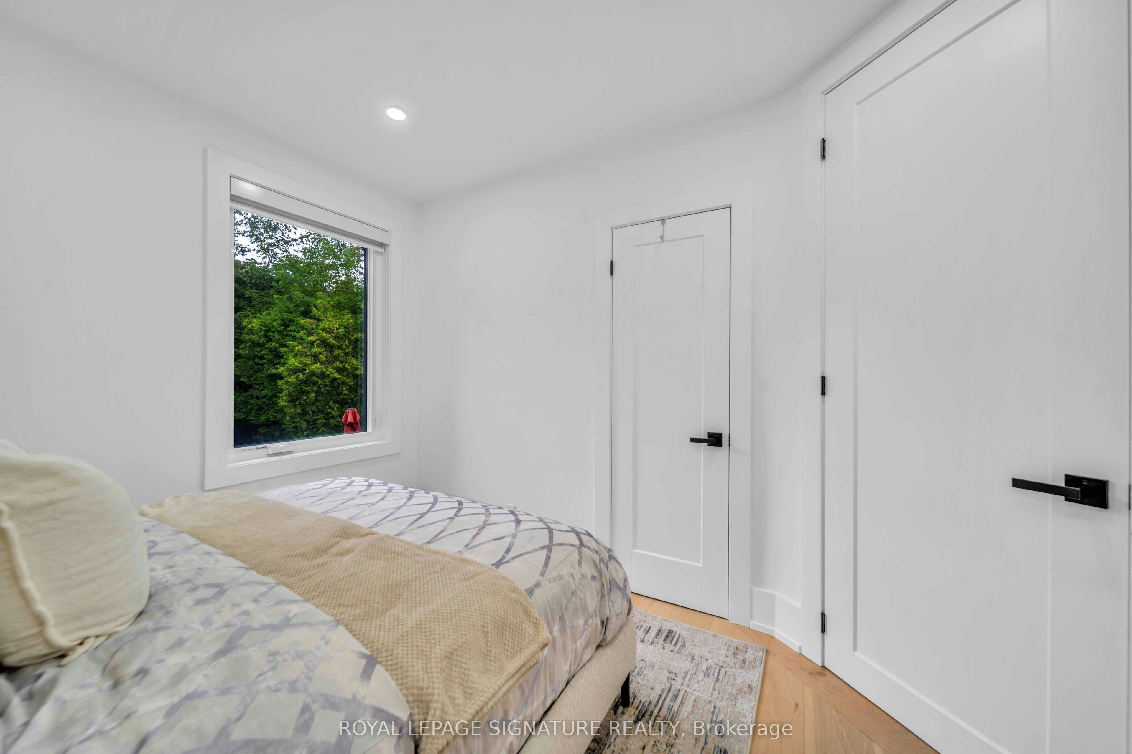 3 Pamcrest Drive, Toronto, ON, M2M 2L9 - 18