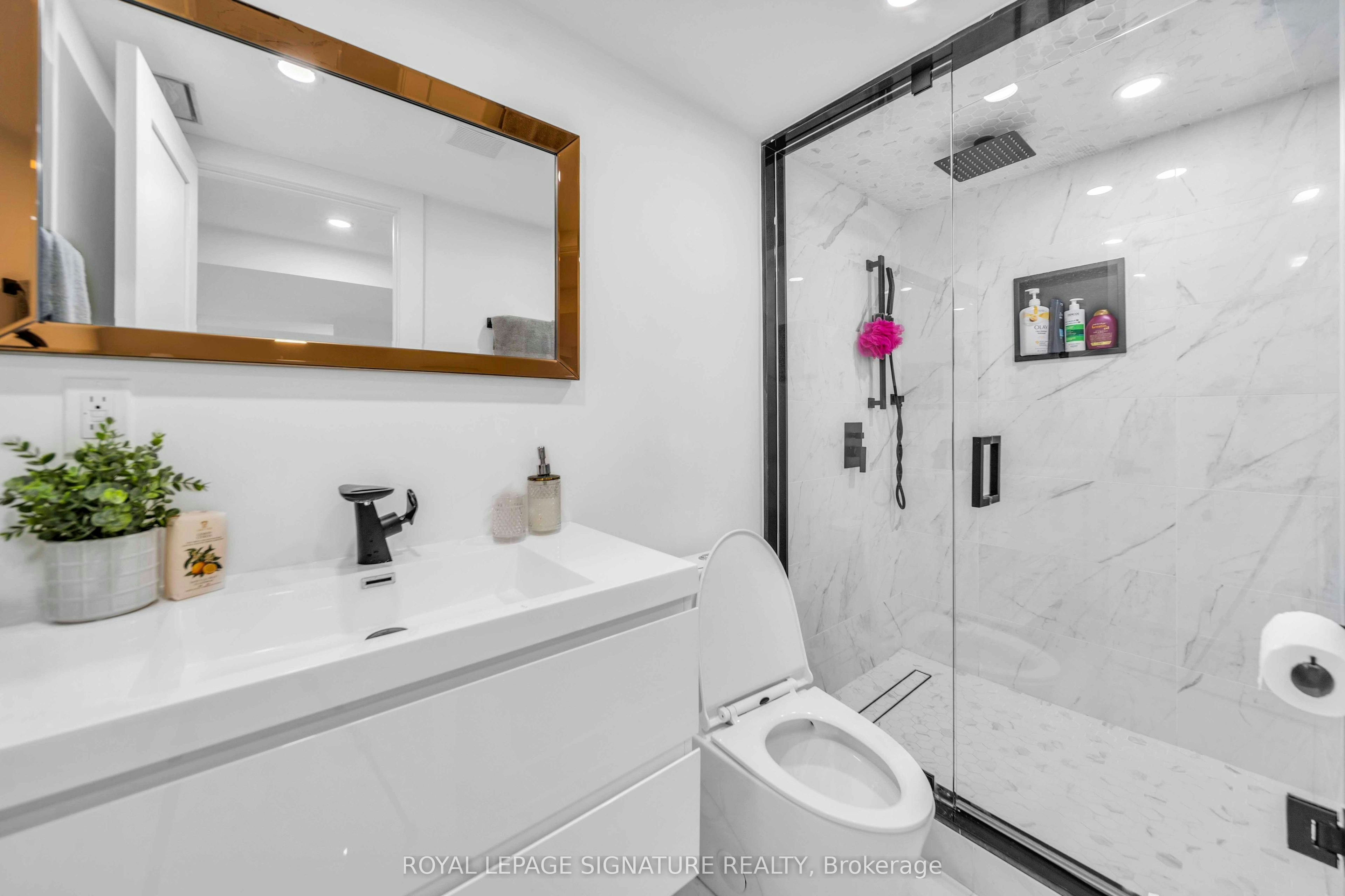 3 Pamcrest Drive, Toronto, ON, M2M 2L9 - 25