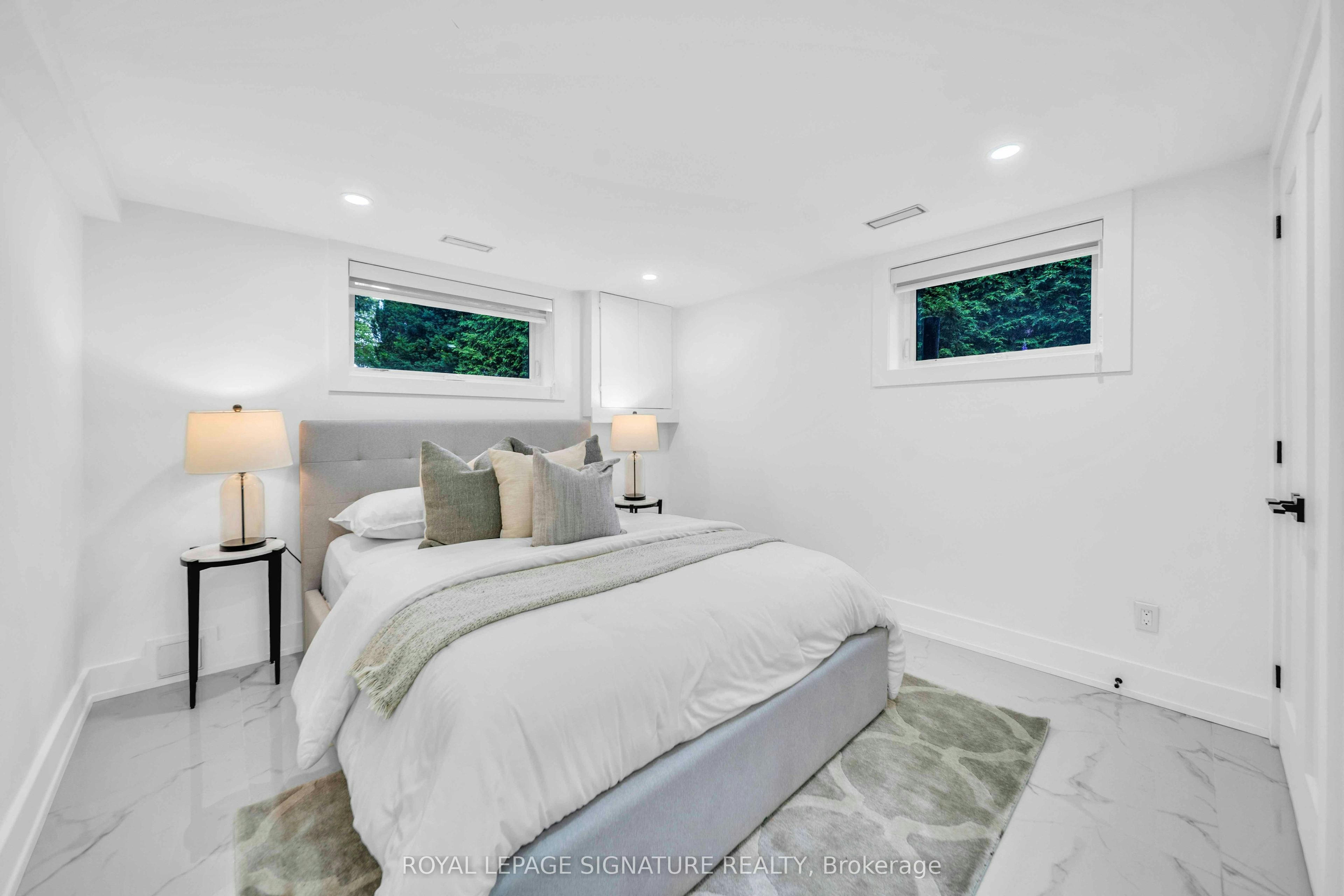 3 Pamcrest Drive, Toronto, ON, M2M 2L9 - 24