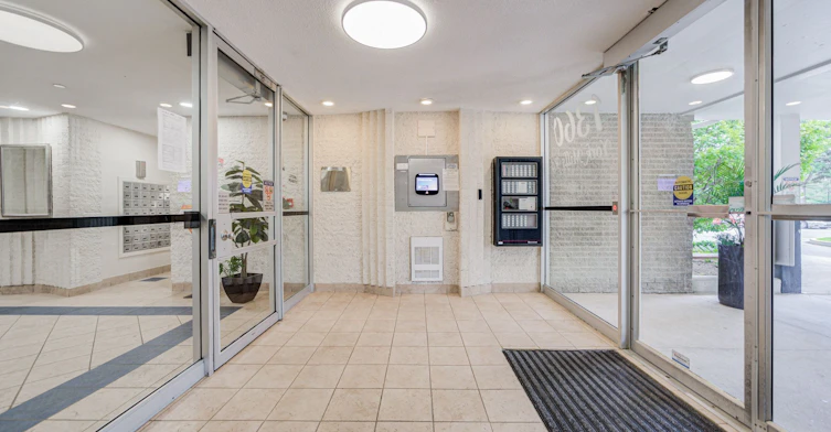 303-1360 York Mills Road, Toronto, ON, M3A 2A2 - 4