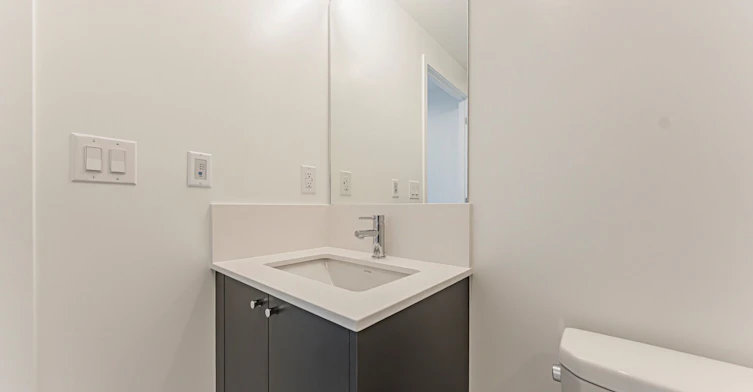 1801-10 Oak Street, Toronto, ON, M5A 0Z1 - 37