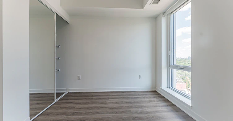 1801-10 Oak Street, Toronto, ON, M5A 0Z1 - 33