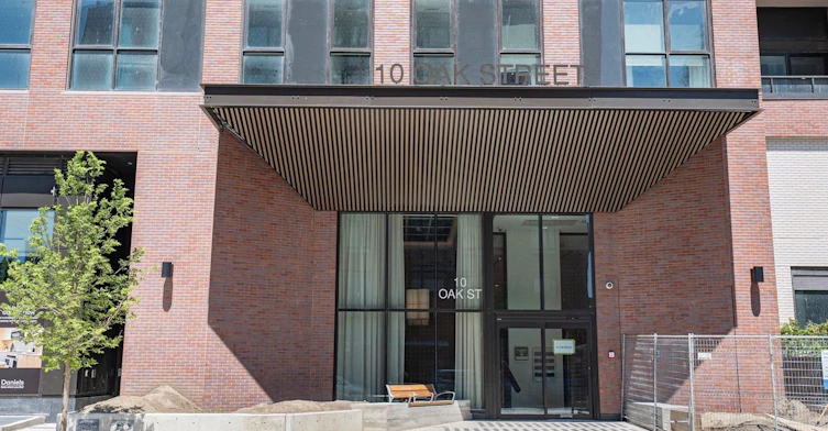1801-10 Oak Street, Toronto, ON, M5A 0Z1 - 3