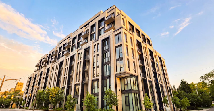 313-2 Forest Hill Road, Toronto, ON, M4V 2L3