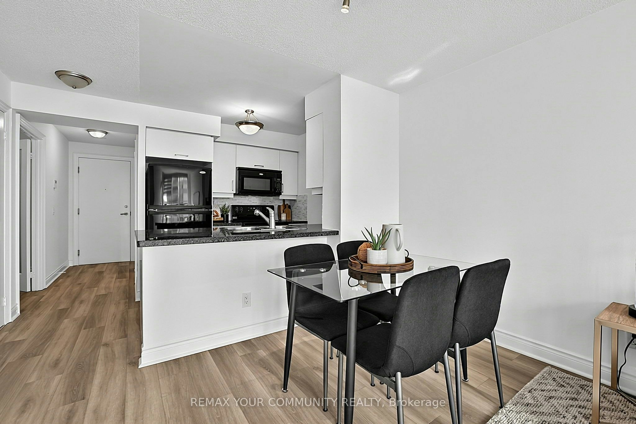 622-25 Greenview Avenue, Toronto, ON, M2M 0A5
