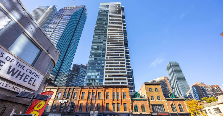 3403-5 St Joseph Street, Toronto, ON, M4Y 1J6