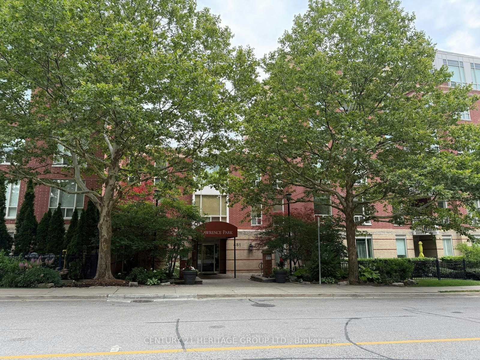 202-451 Rosewell Avenue, Toronto, ON, M4R 2H8 - 4