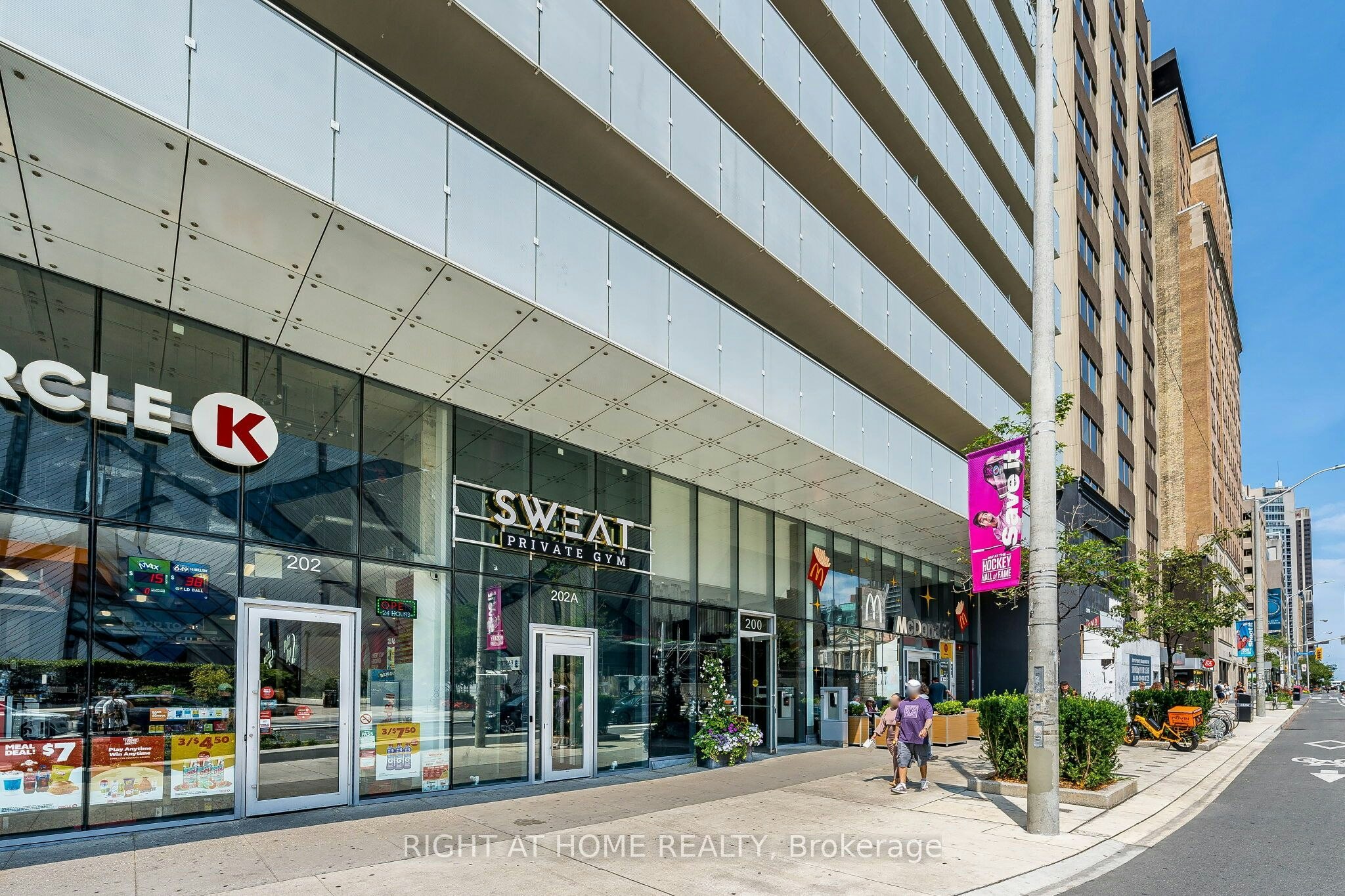 1604-200 Bloor Street W, Toronto, ON, M5S 0B1 - 3