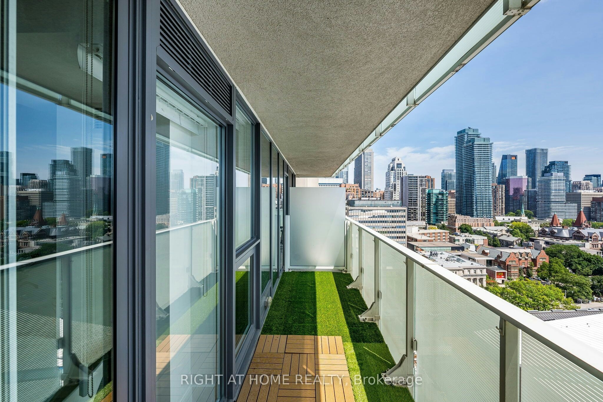 1604-200 Bloor Street W, Toronto, ON, M5S 0B1 - 32