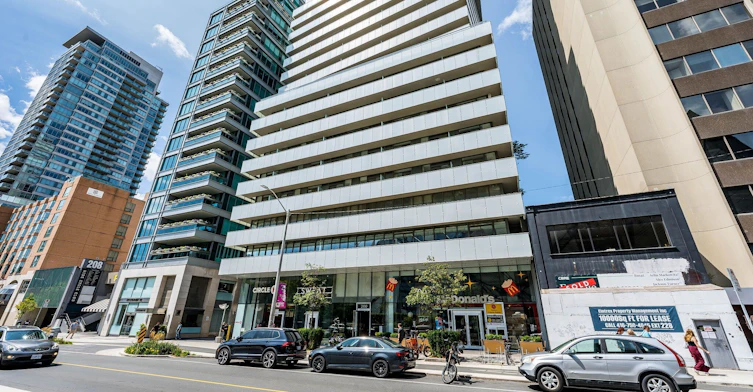 1604-200 Bloor Street W, Toronto, ON, M5S 0B1