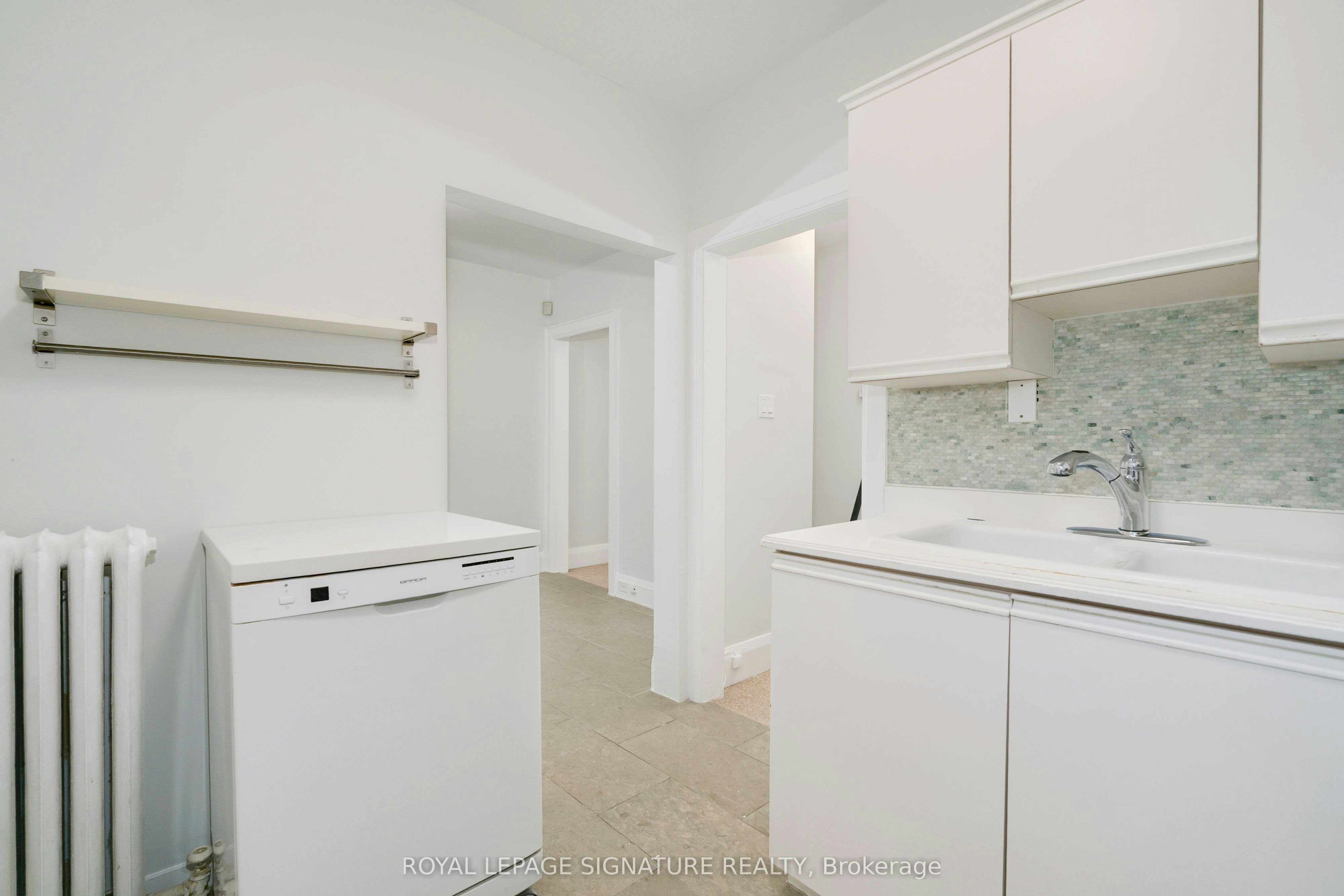 Unit 2-27 Hillsboro Avenue, Toronto, ON, M5R 1S6 - 6