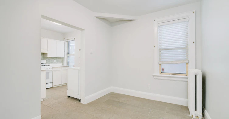 Unit 2-27 Hillsboro Avenue, Toronto, ON, M5R 1S6 - 4