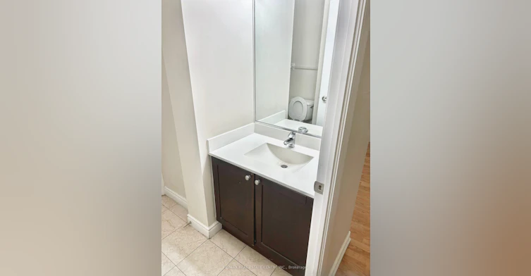 204-761 Bay Street, Toronto, ON, M5G 2R2 - 28