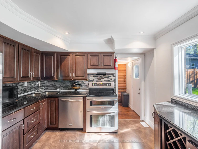 21 Rialto Drive, Toronto, ON, M3A 2N7 - 11