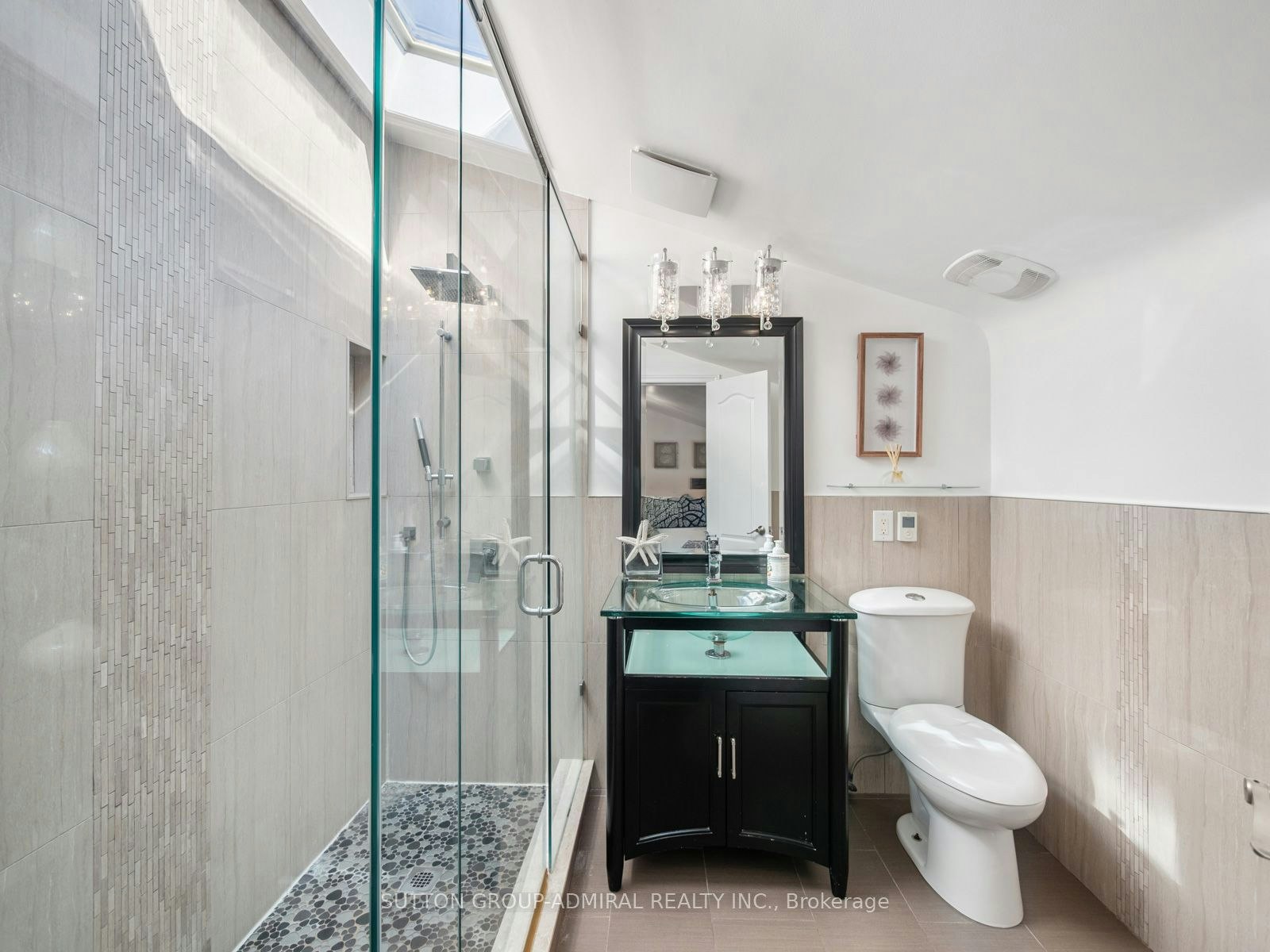 21 Rialto Drive, Toronto, ON, M3A 2N7 - 22