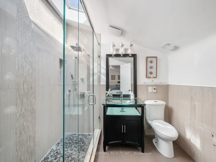 21 Rialto Drive, Toronto, ON, M3A 2N7 - 22