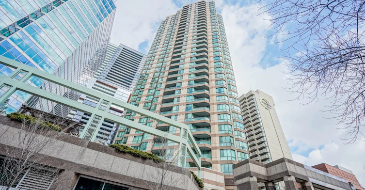 3309-38 Elm Street, Toronto, ON, M5G 2K5